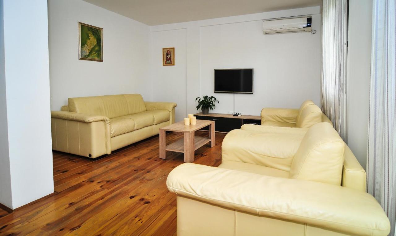Milosavljevic Apartments Τίβατ Εξωτερικό φωτογραφία