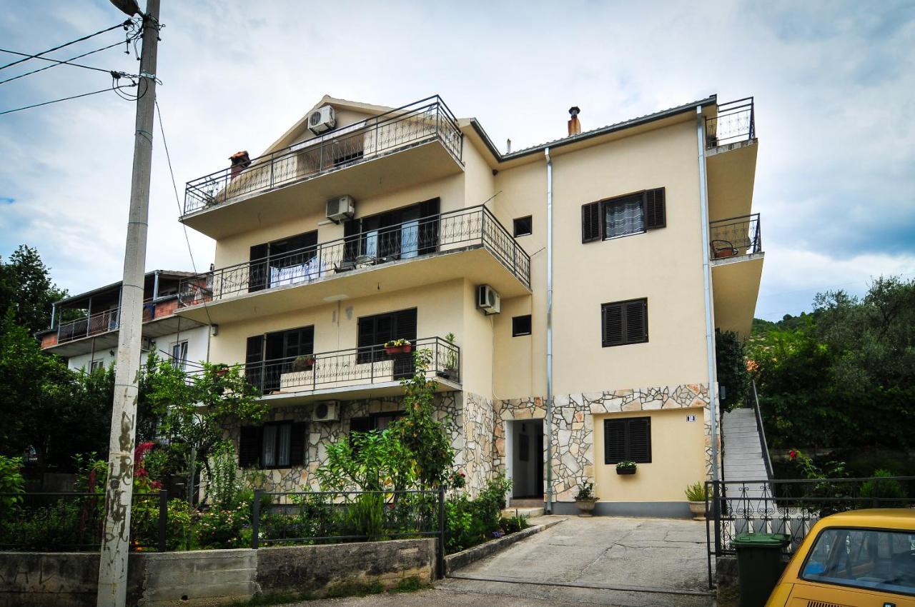 Milosavljevic Apartments Τίβατ Εξωτερικό φωτογραφία
