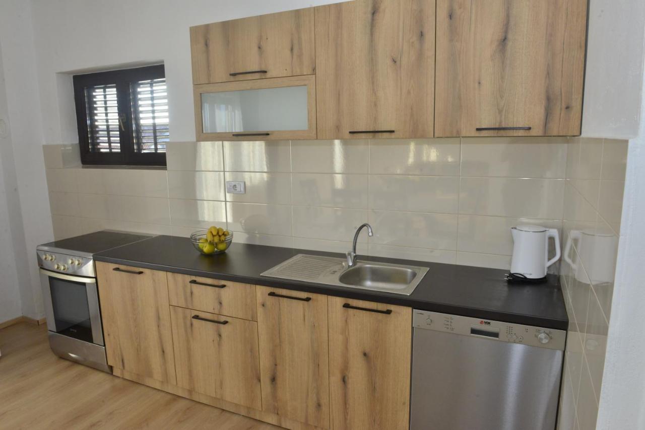 Milosavljevic Apartments Τίβατ Εξωτερικό φωτογραφία