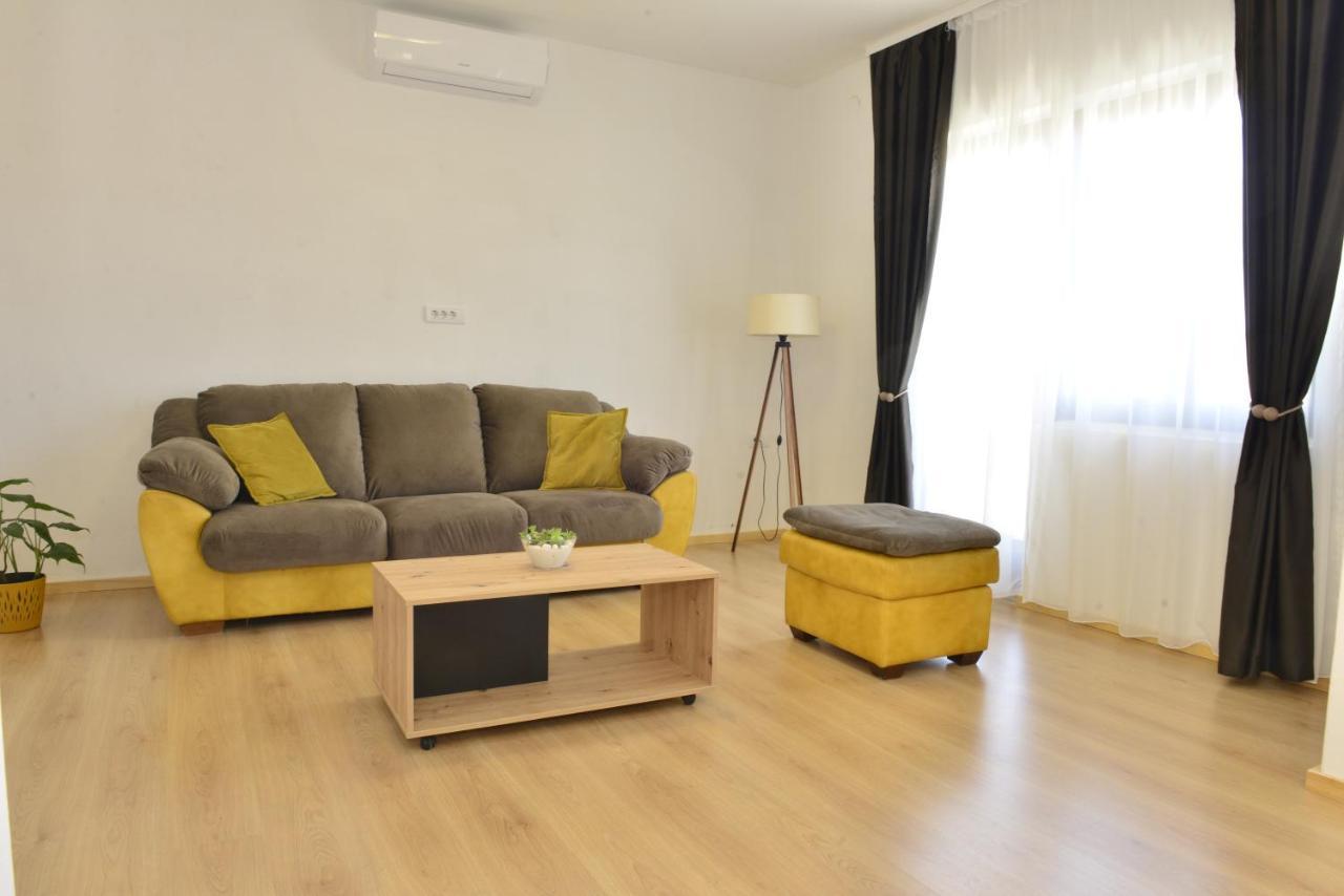 Milosavljevic Apartments Τίβατ Εξωτερικό φωτογραφία
